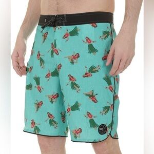 Vans Mix Scallop Baltic Hula Board Shorts Size 28
